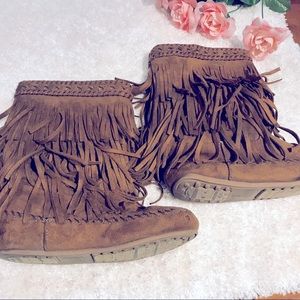 CAMEL BOOTS 👢 RAMPAGE GIRLS